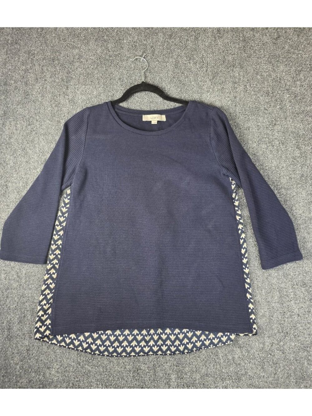 Ann Taylor Loft Navy Blue 3/4 Sleeve Knit Top With Floral Back Panel Size S